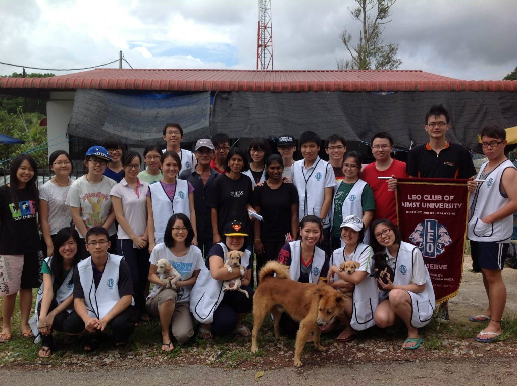 aimst-omega-leo-visit-to-spca-sp-2013-pic-1